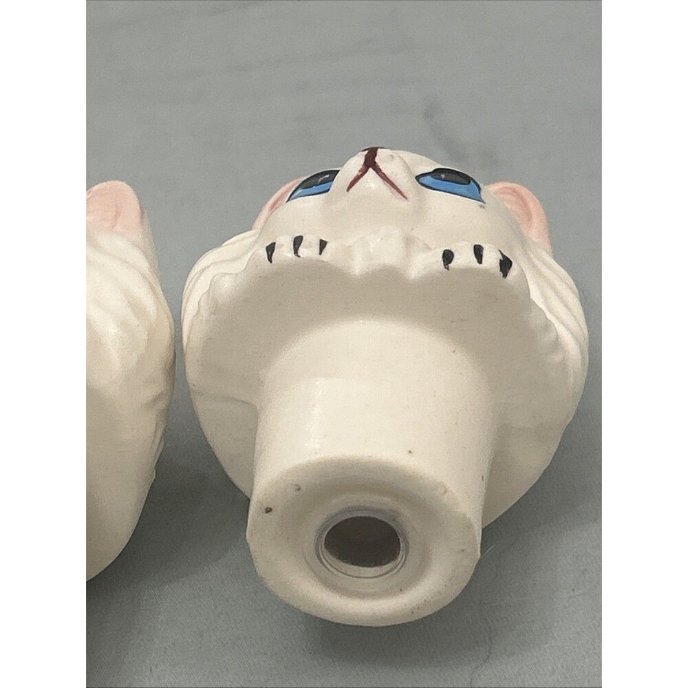 Vintage Ceramic White Cats in Basket Salt Pepper Shaker Set Japan - Picture 5 of 10